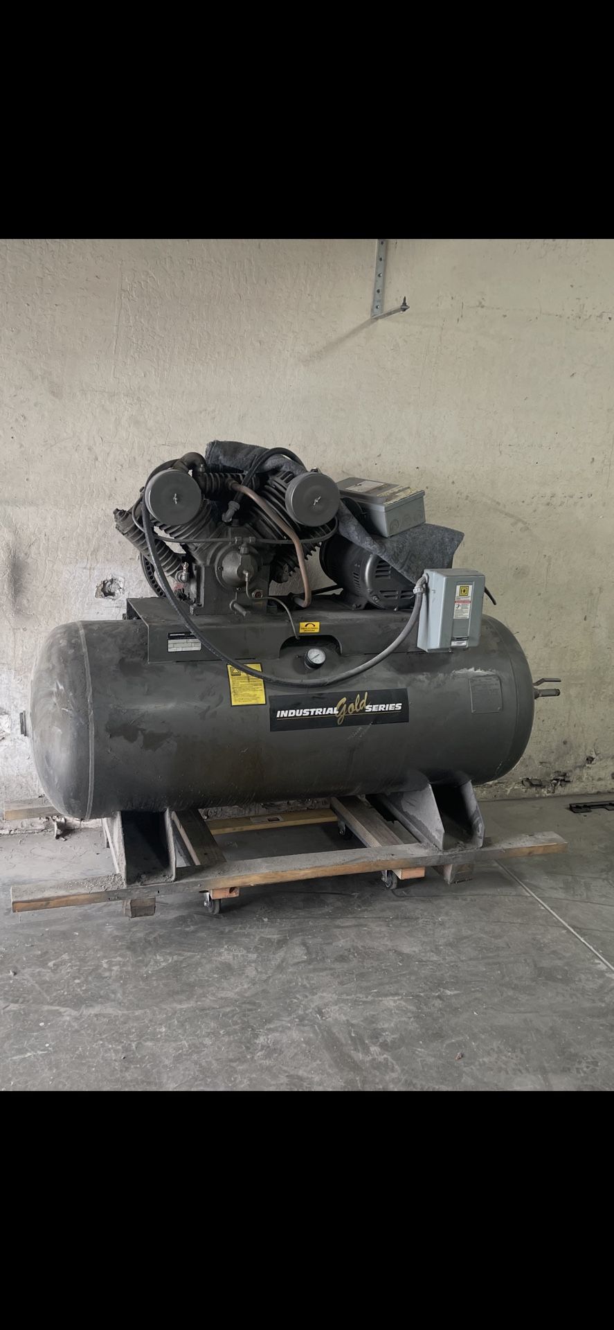 Air Compressor