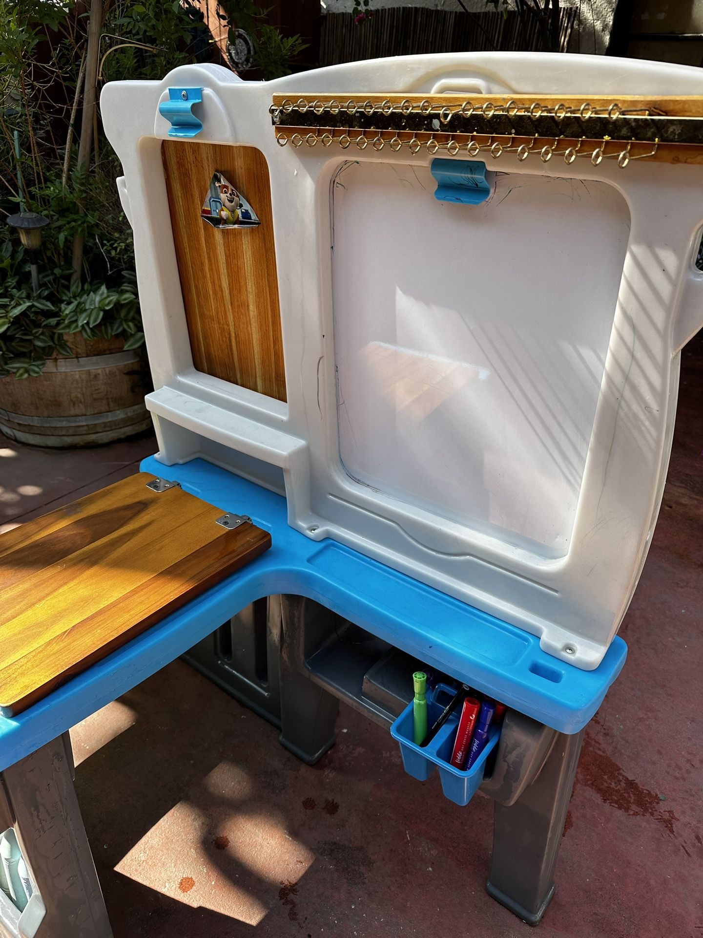 Kids Art Center, Kids Table