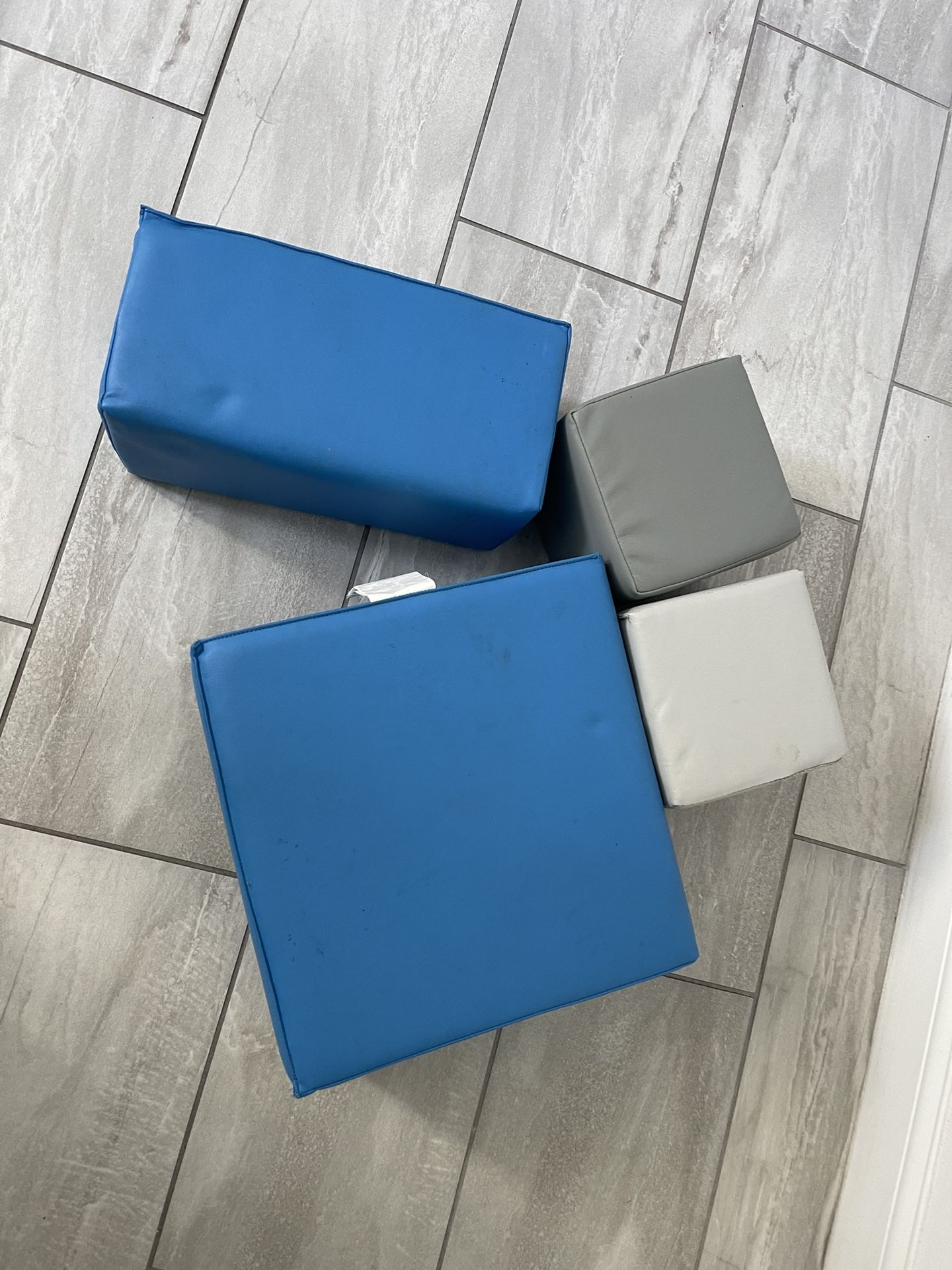 ECR4Kids SoftZone Big Foam Blocks, Building Blocks, Contemporary, 4-Piece