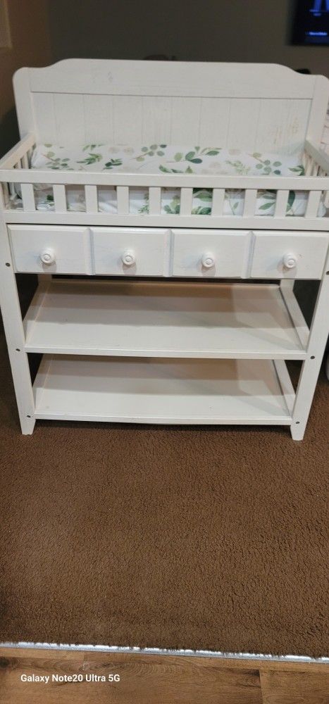 Change Table With Drawers