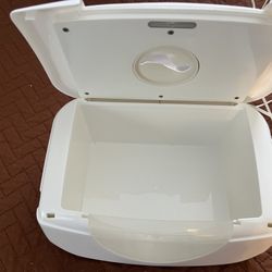 Baby wipe warmer
