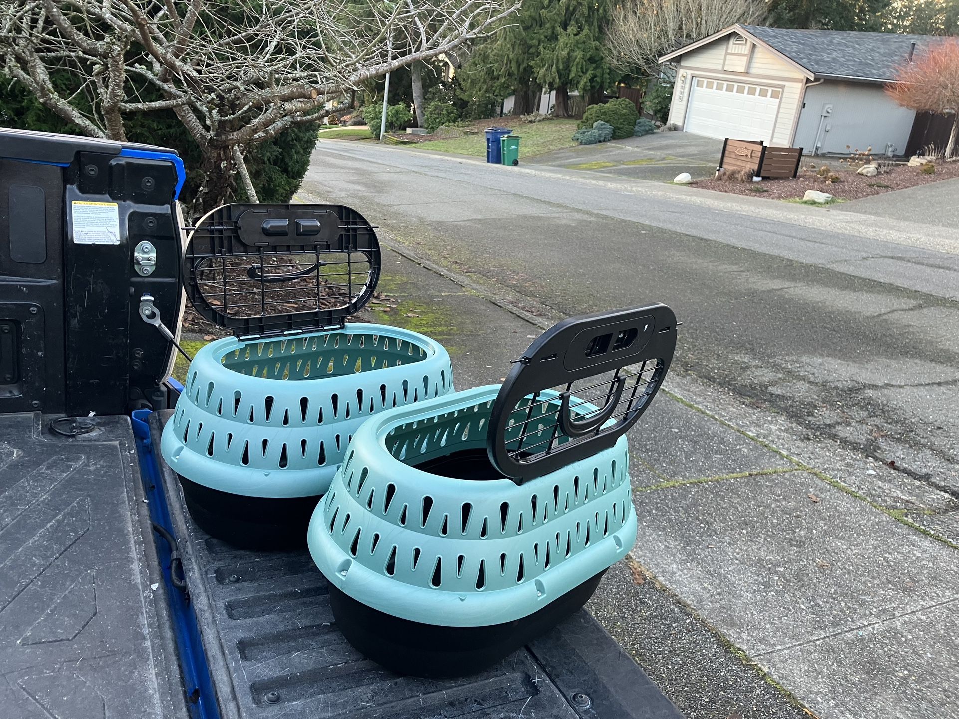 Small Dog Cat Rabbit Bunny Kennel Crate Carrier Like New 20” L by 10” W by 10” H $20 Each