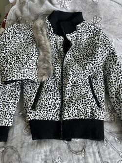 Girl’s Jacket Size 7/8-12 