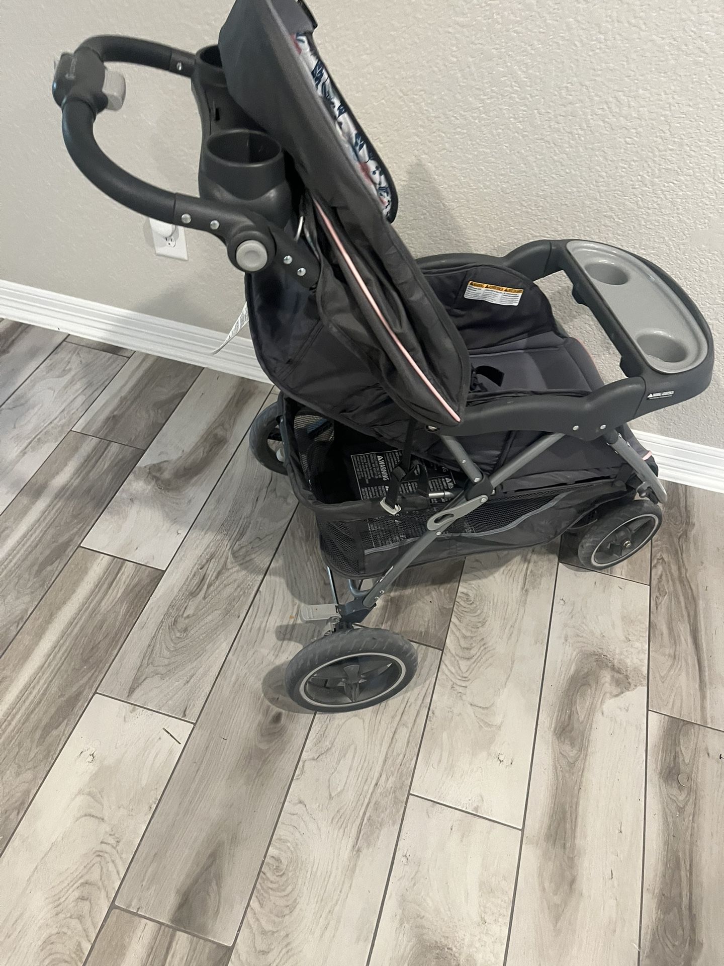 Brand New Stroller & Bassinet