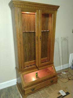 10 Place firearms holder wood glass gun cabinet $80