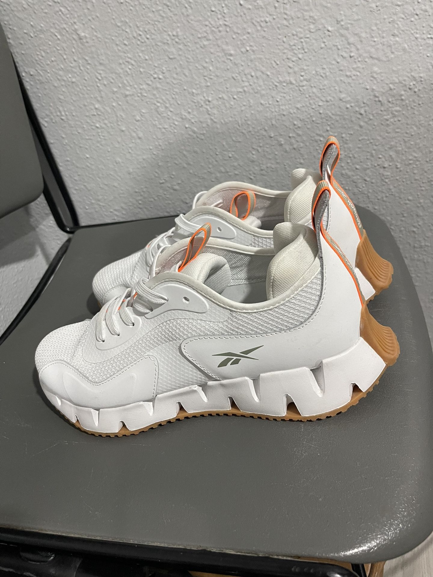 Zapatos De Hombre Reebok Nuevos Size Talla Número. 10 / 1/2