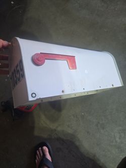 Mail box