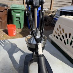 Commercial Manual Citrus Juicer 