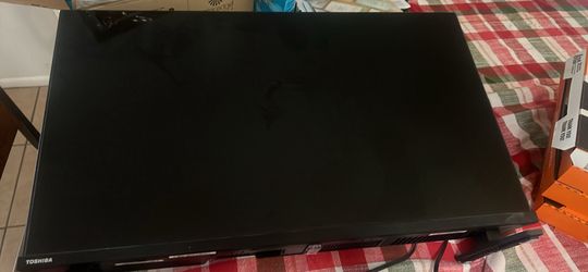 32 Inch Toshiba TV
