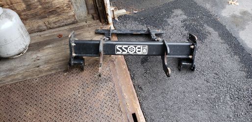 Push plate off of 2009 Chevy Silverado 2500 with wire harness $150