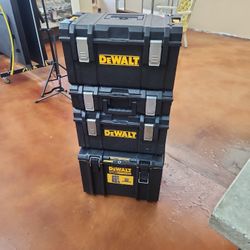Dewalt ToughSystem 2.0 Tower Tool Box Rolling 4 Pcs
