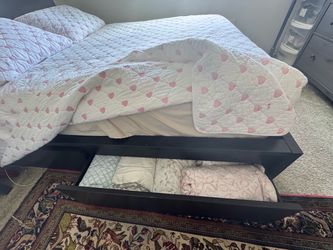 Queen bed with two drawers