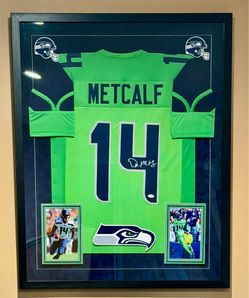 🏈 Custom Framed DK Metcalf Autographed Seattle Seahawks Jersey – JSA Certified 🏈