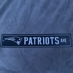 Patriots wall decor