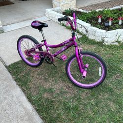 pink girls bike