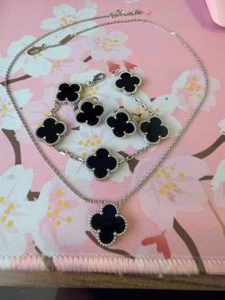 VCA white gold 18k set