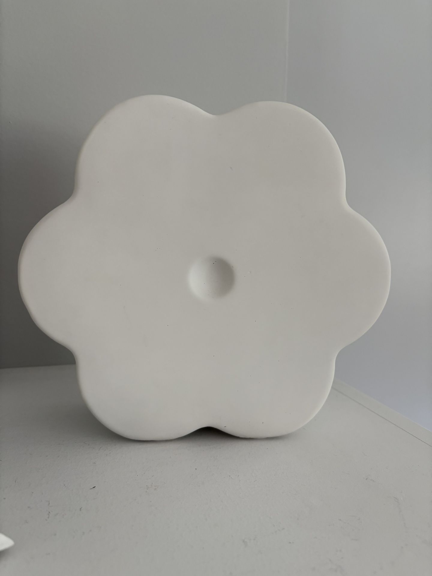 DAISY SHAPED VASE NEW!