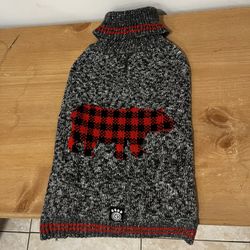 New With Tags Dog Sweater PETREAGEOUS Size M 14”-17”…Girth 22”…Weight Up To 20-35lbs…Cozy And Confy…$15