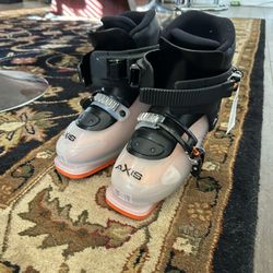 Salomon Axis 78W Ski Boots 