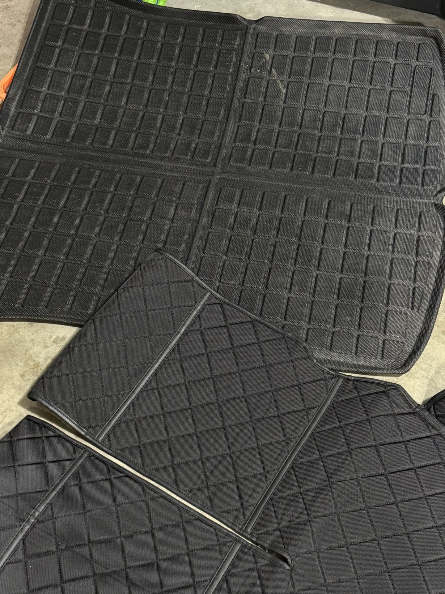 Tesla trunk mats Model Y