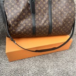 Louis Vuitton Duffle Bag – Great Condition