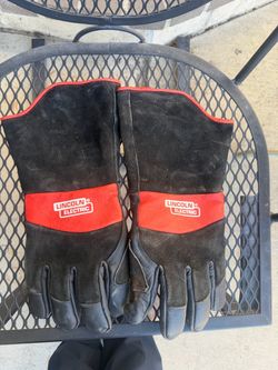 Welding gloves