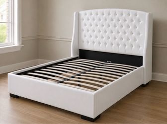 Queen bed frame / cama queen de leather blanca