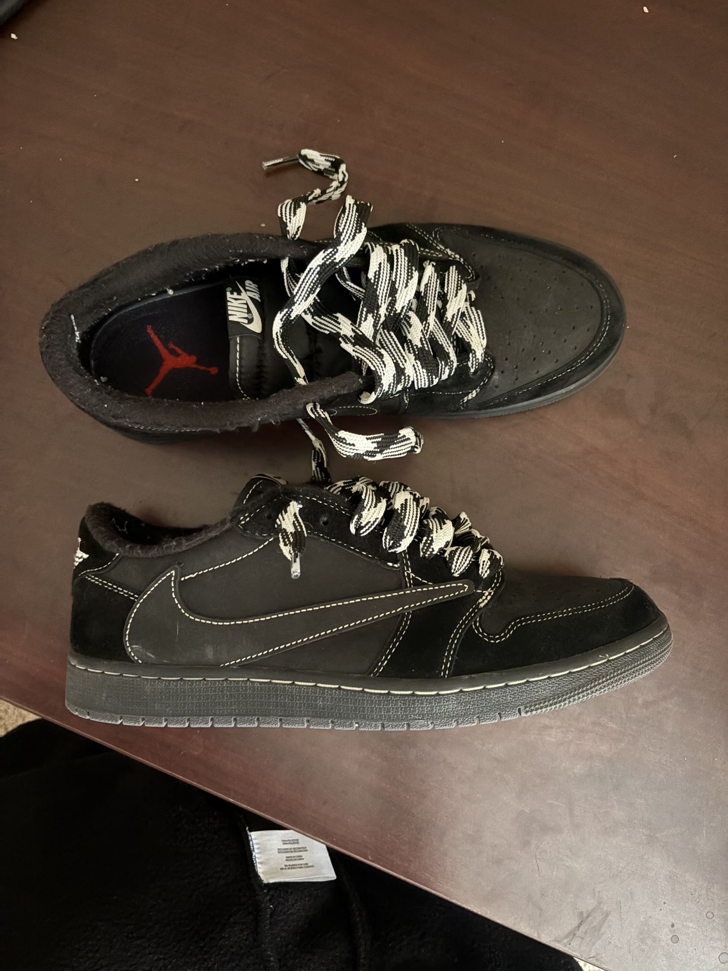 Air Jordan 1 Travis Scott Phantoms