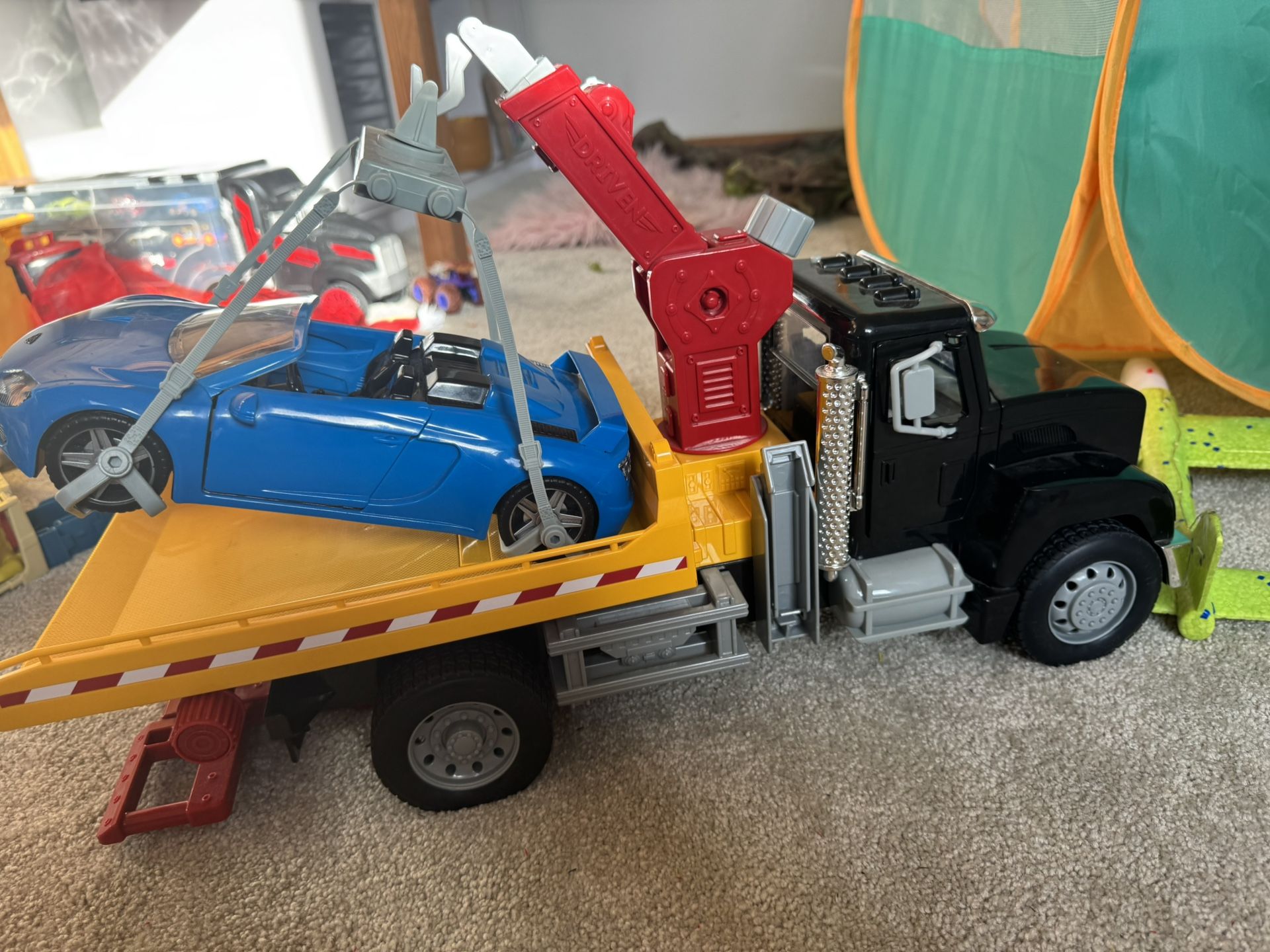 Toy Driven Tow Truck And Car