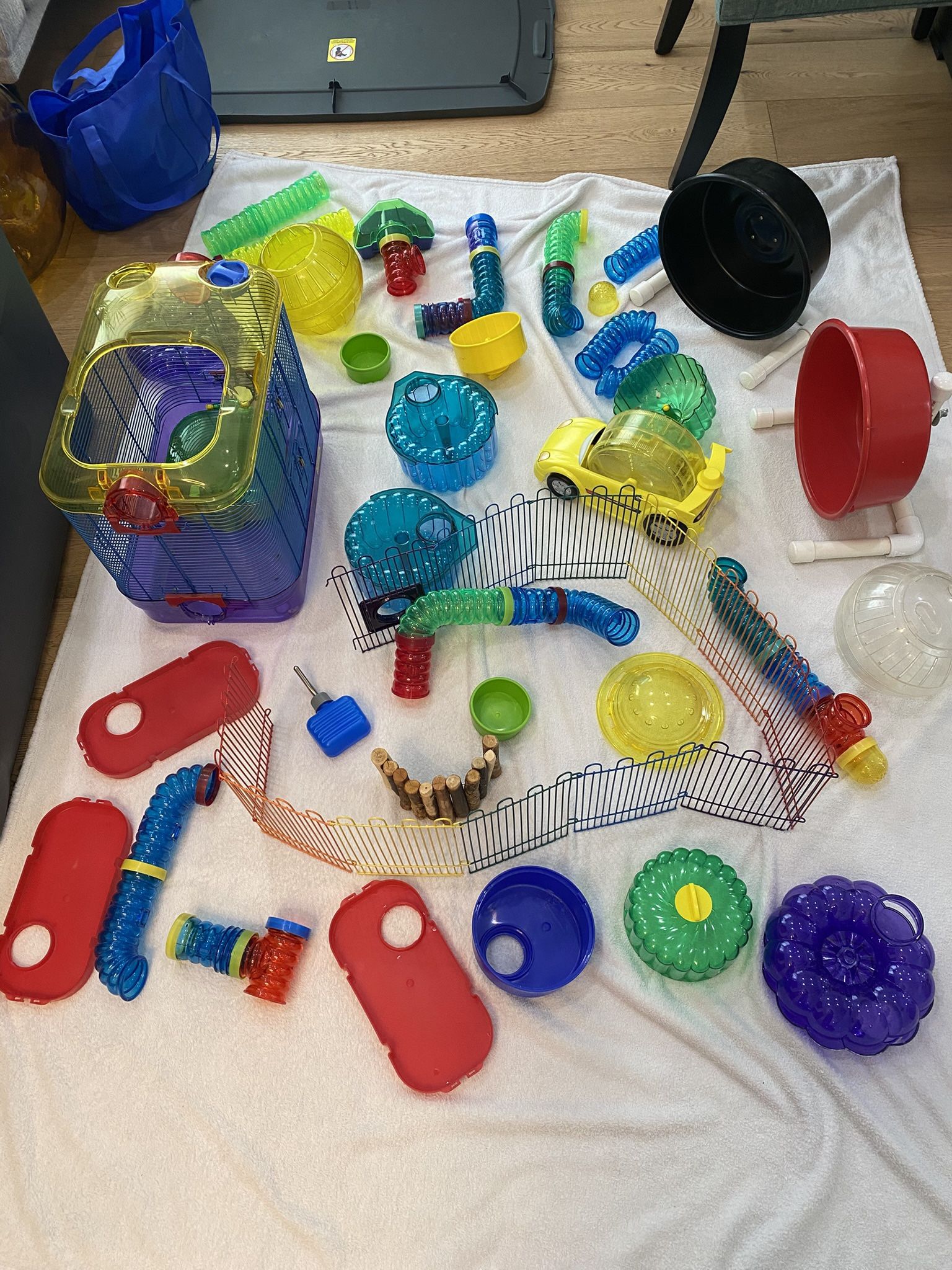 Kaytee CritterTrail Hamster Cage With Accessories 