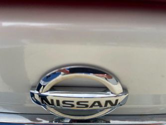 2016 Nissan Maxima Thumbnail