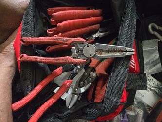 Milwaukee wire cutter..