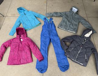 Women’s Size Medium Ski/ Snow Clothes. Winter Jackets Pants And Bibs 