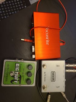 Focusrite 2i2, bass pedal , splitter