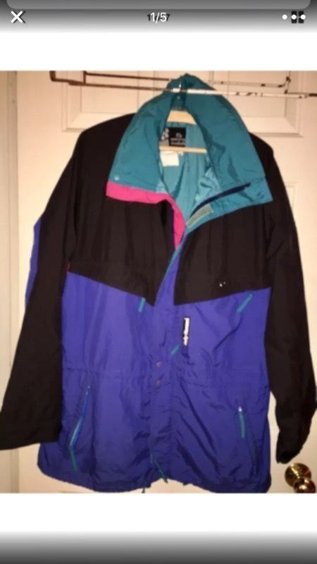 Women's medium vintage Helly Hansen waterproof ski jacket