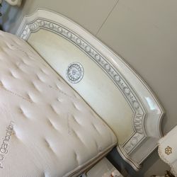 King Bed Headboard And Rails No Mattress Made In Italian 