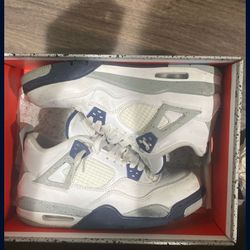 Jordan 4s