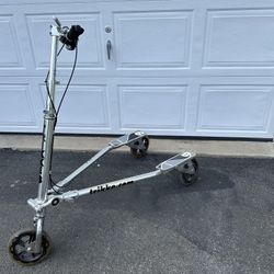 Pre Owned TRIKKE 8’ Carving Bike