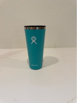 Hydro Flask Tumbler 32oz with press in Lid. Discontinued. Brand New