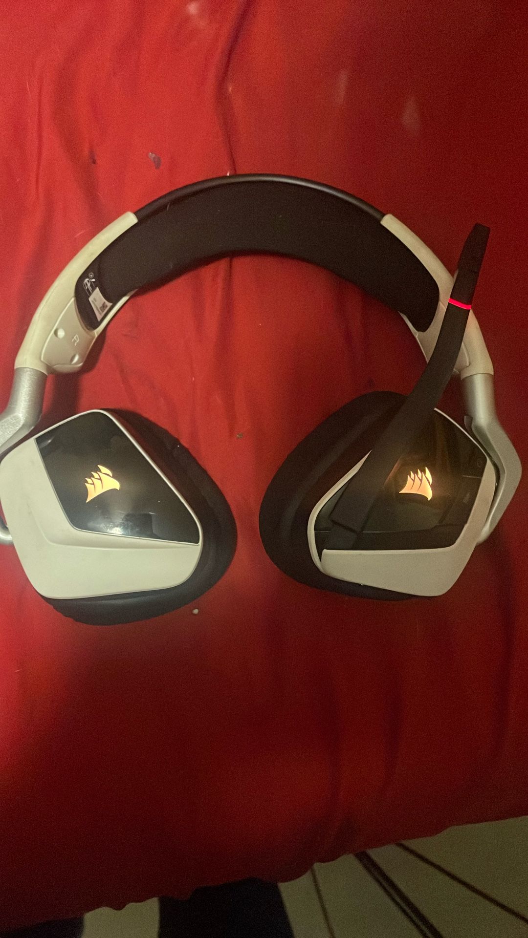 Corsair Portable Gaming And Work Headset Bluetooth And Plug In