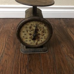 Vintage Columbia Scale