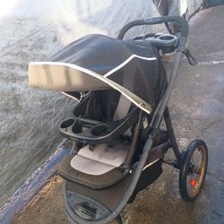 Stroller Usada En Muy Buenas Condiciones 