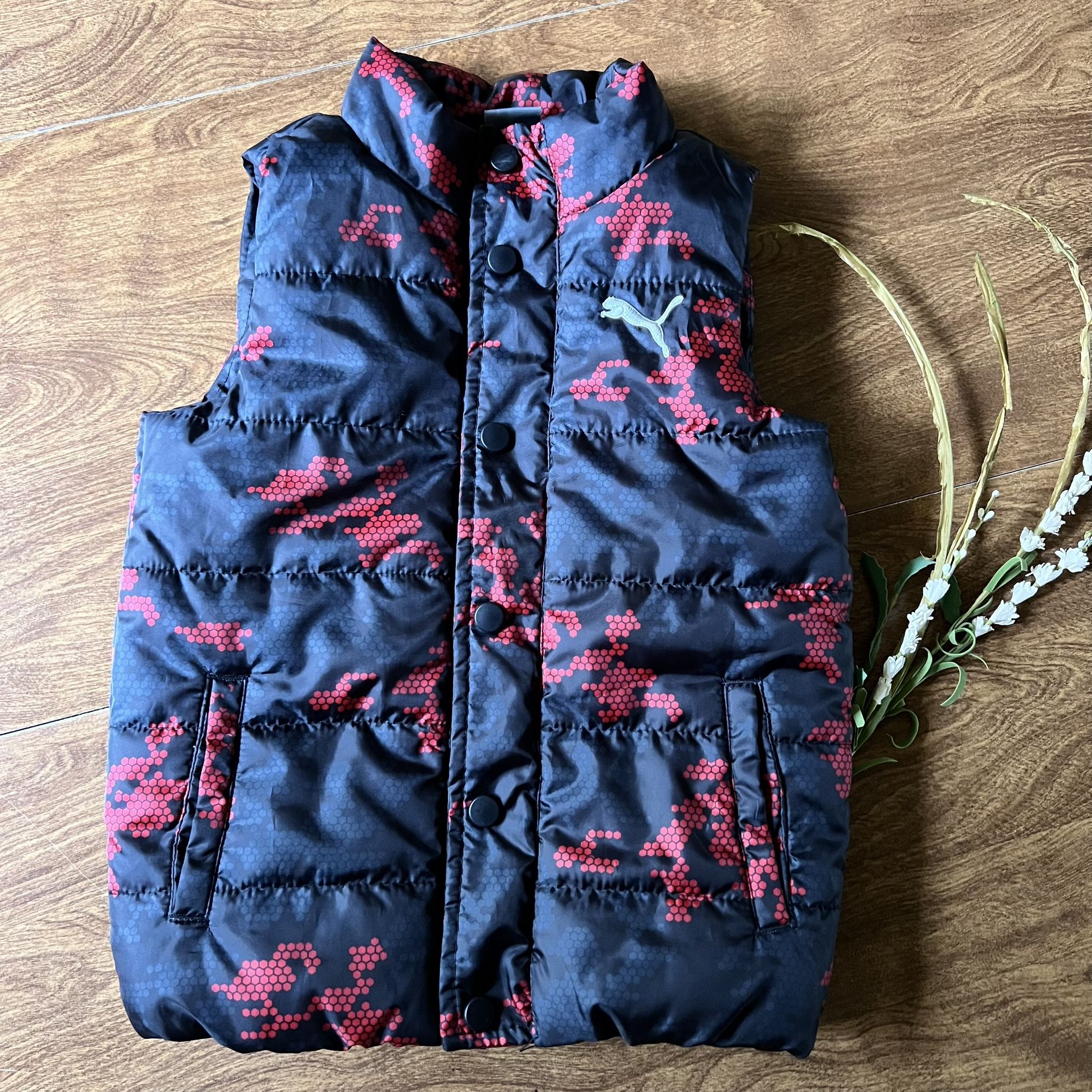 Puma Black Red Puffy Vest Kids Size 5