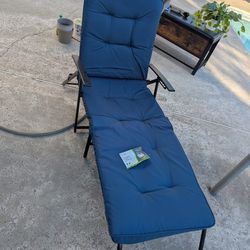 Blue Cushioned Folding Lounge Chair Pool