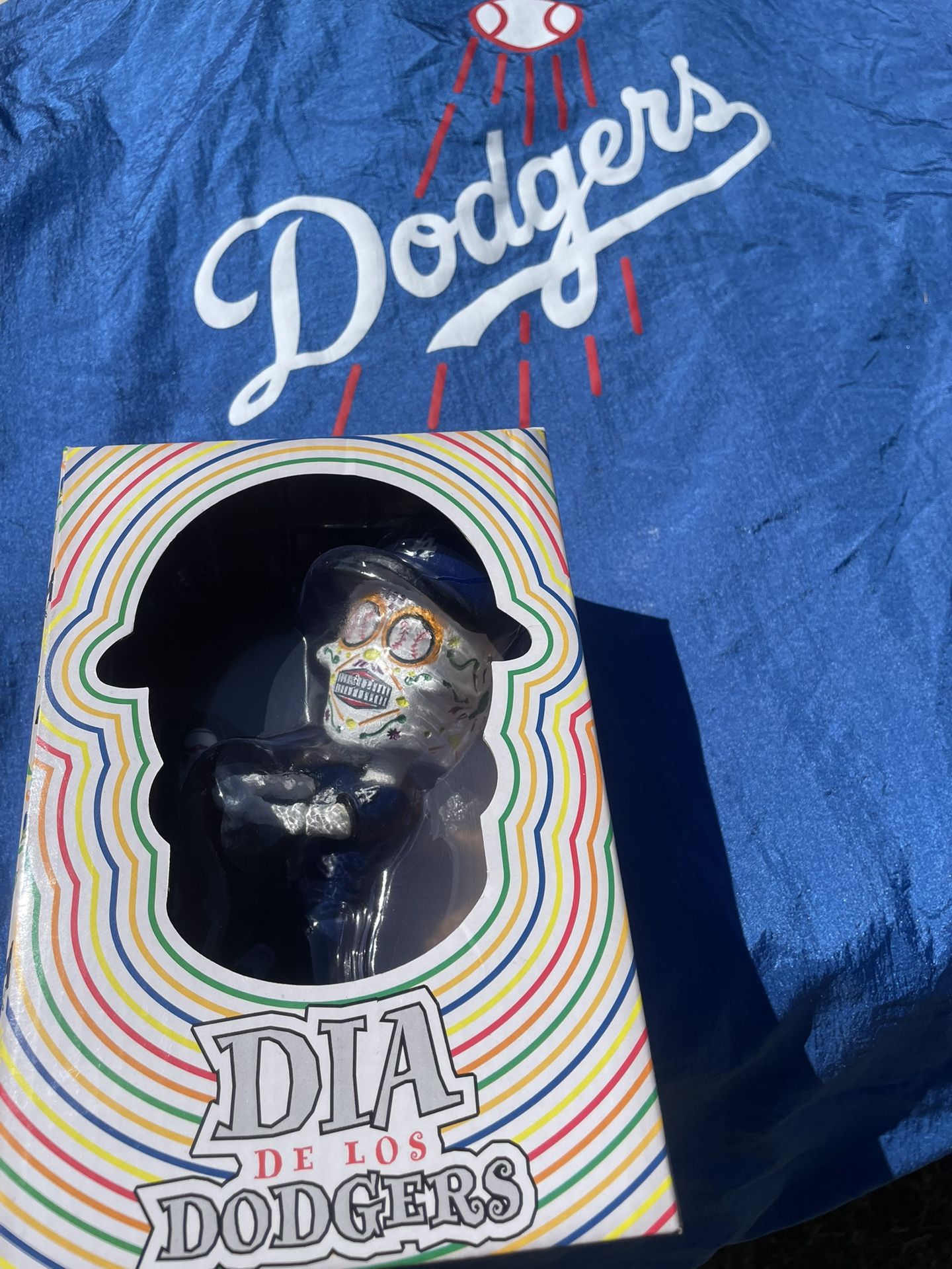๐ฅNEW IN BOX DIA DE LOS DODGERS SKULL BOBBLE HEAD ( DIA DE LOS MUERTOS)โพ๏ธ๐๐ฅ๐