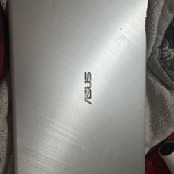 Asus Vivobook Intel Core I3  17 Inch