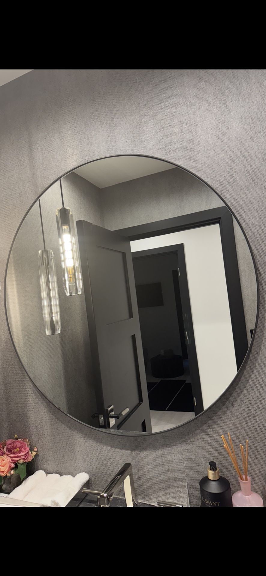 Beautiful Round Mirror