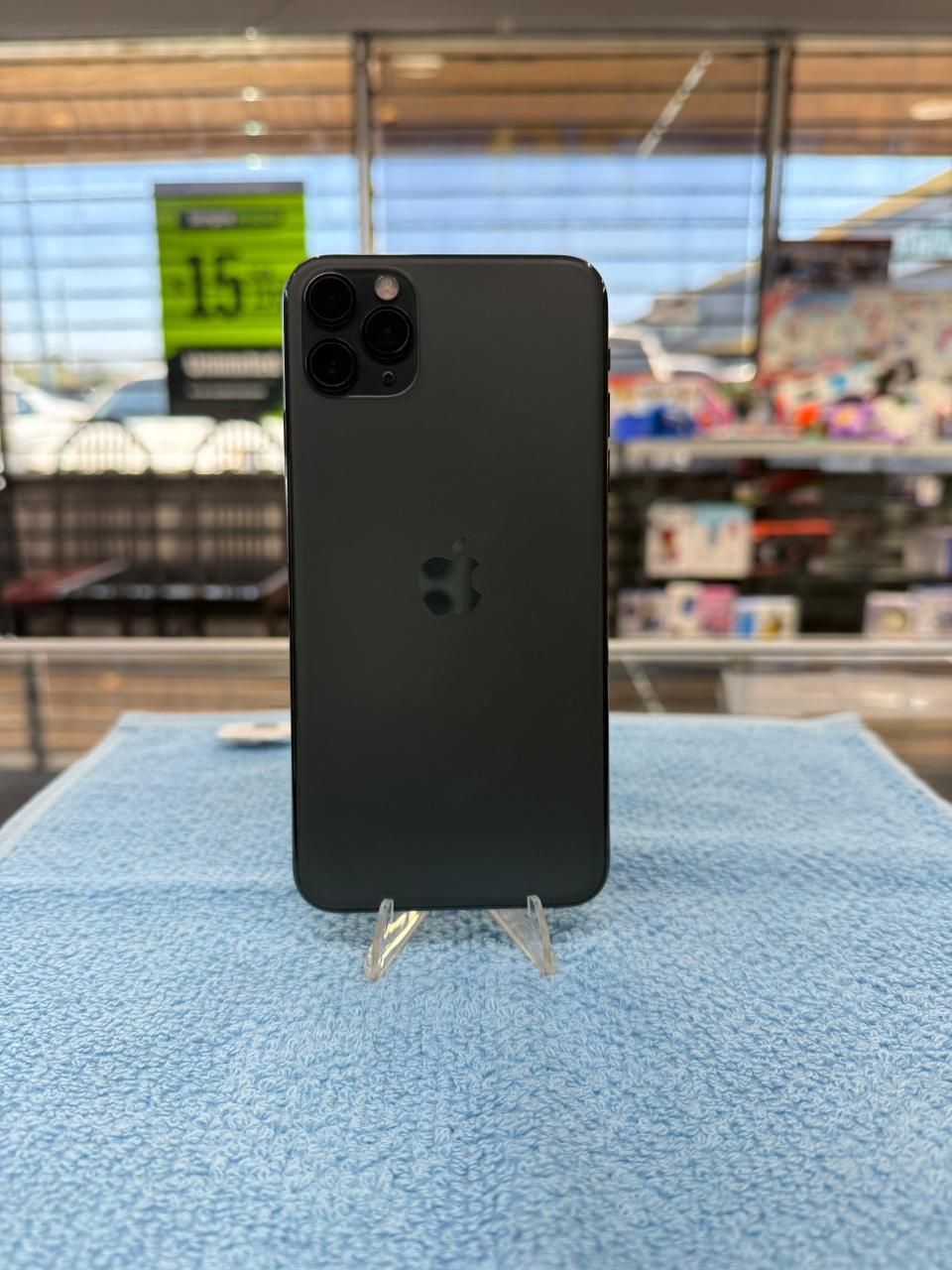 IP 11 PM (Unlocked)