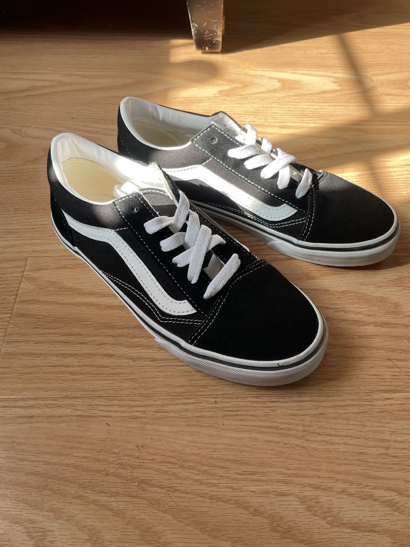 Vans - Old Skool - Black and White