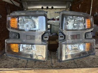 2021 Chevrolet Silverado Head Light
